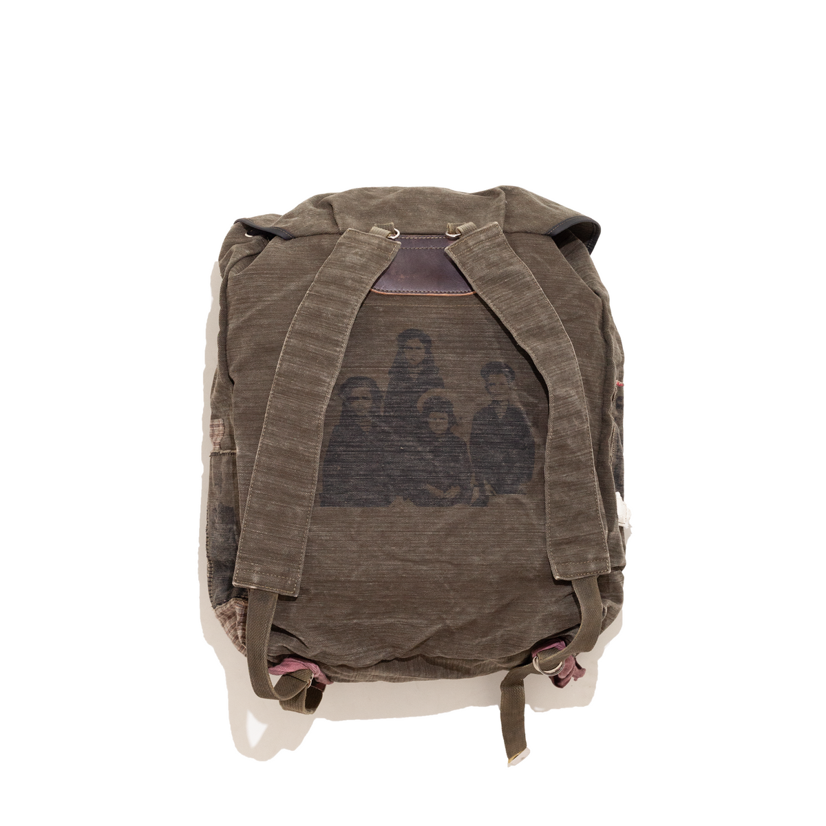 HOLLOW HILLS BACKPACK
