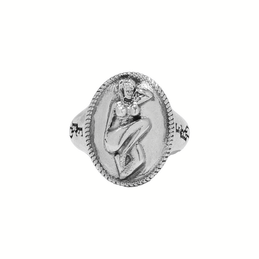 PIN UP GIRL CAMEO RING