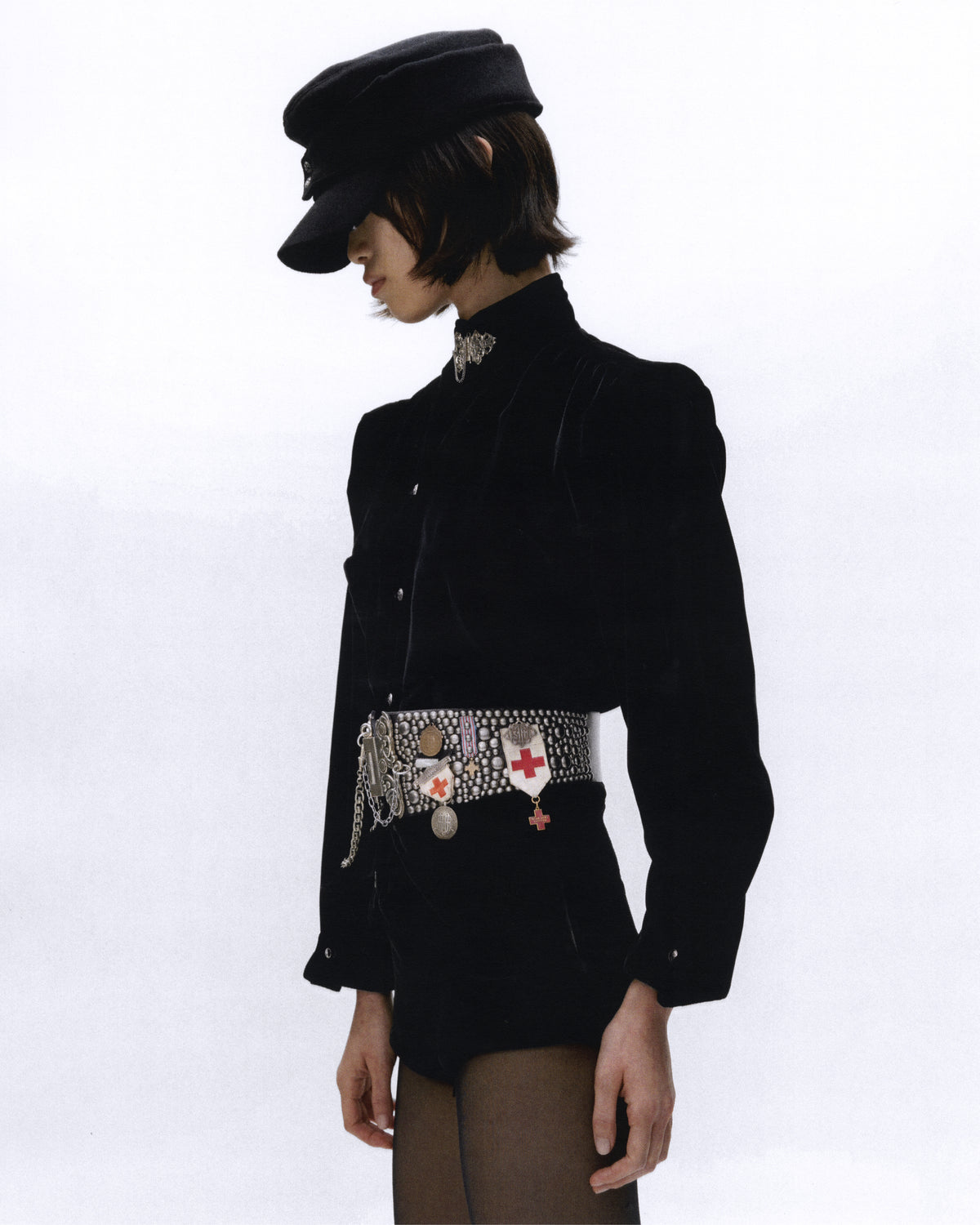 ADORNMENT CLOSURE VELVET JACKET