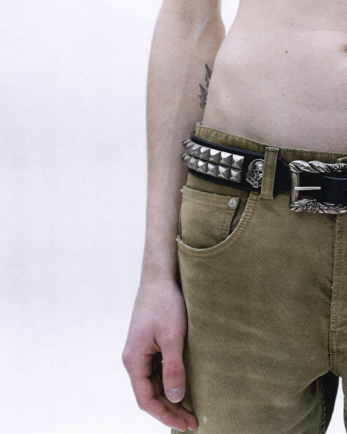 BABY CROSS PRYAMID STUD BELT