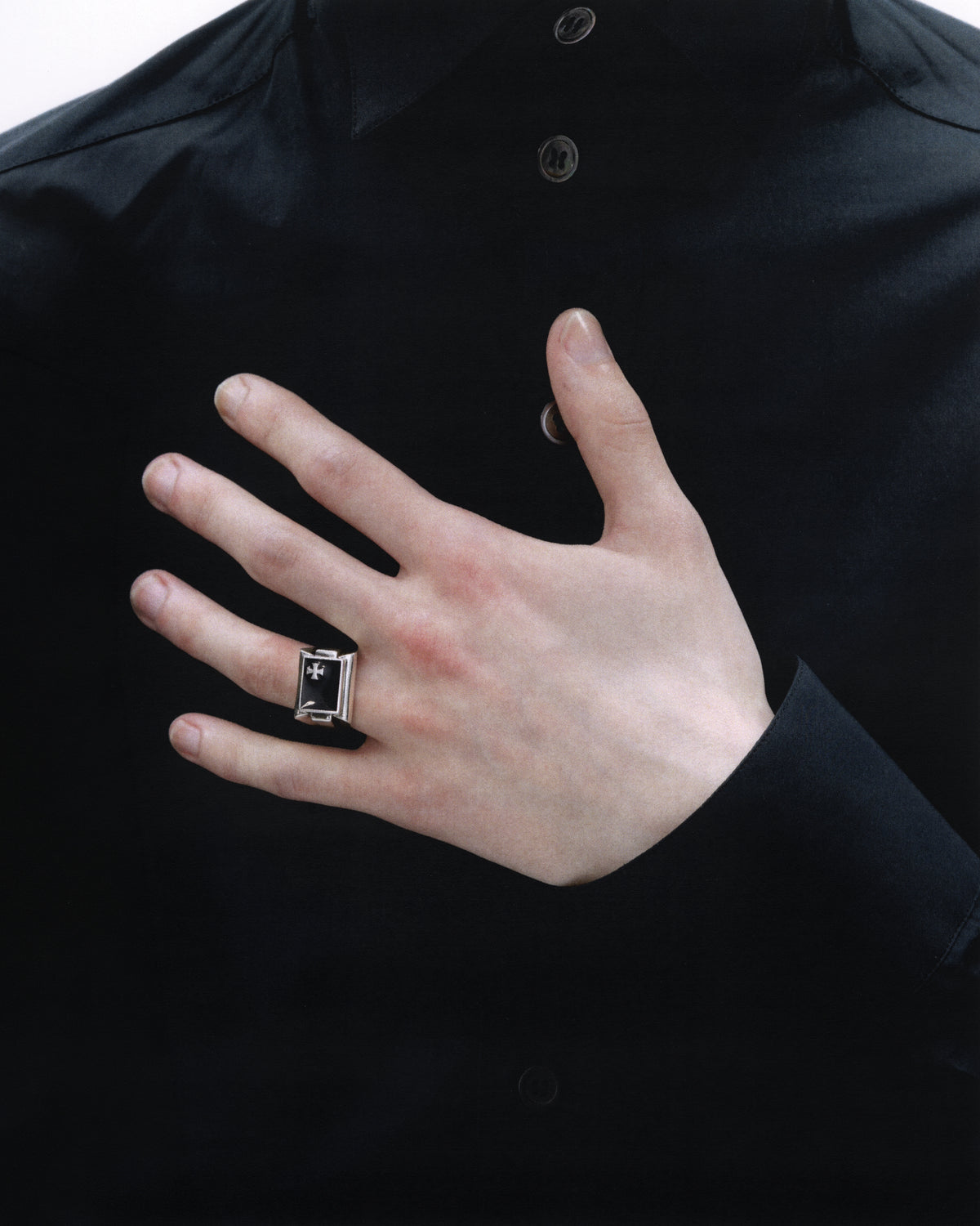ENAMEL CROSS RING