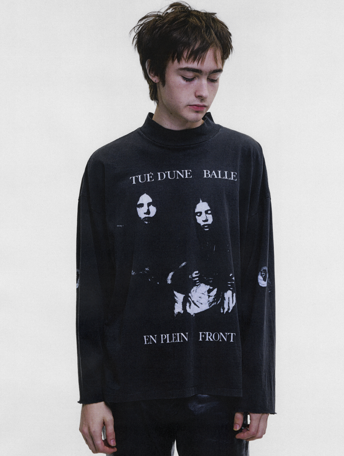 BALLETUE D'UNE MOCK NECK LS T-SHIRT