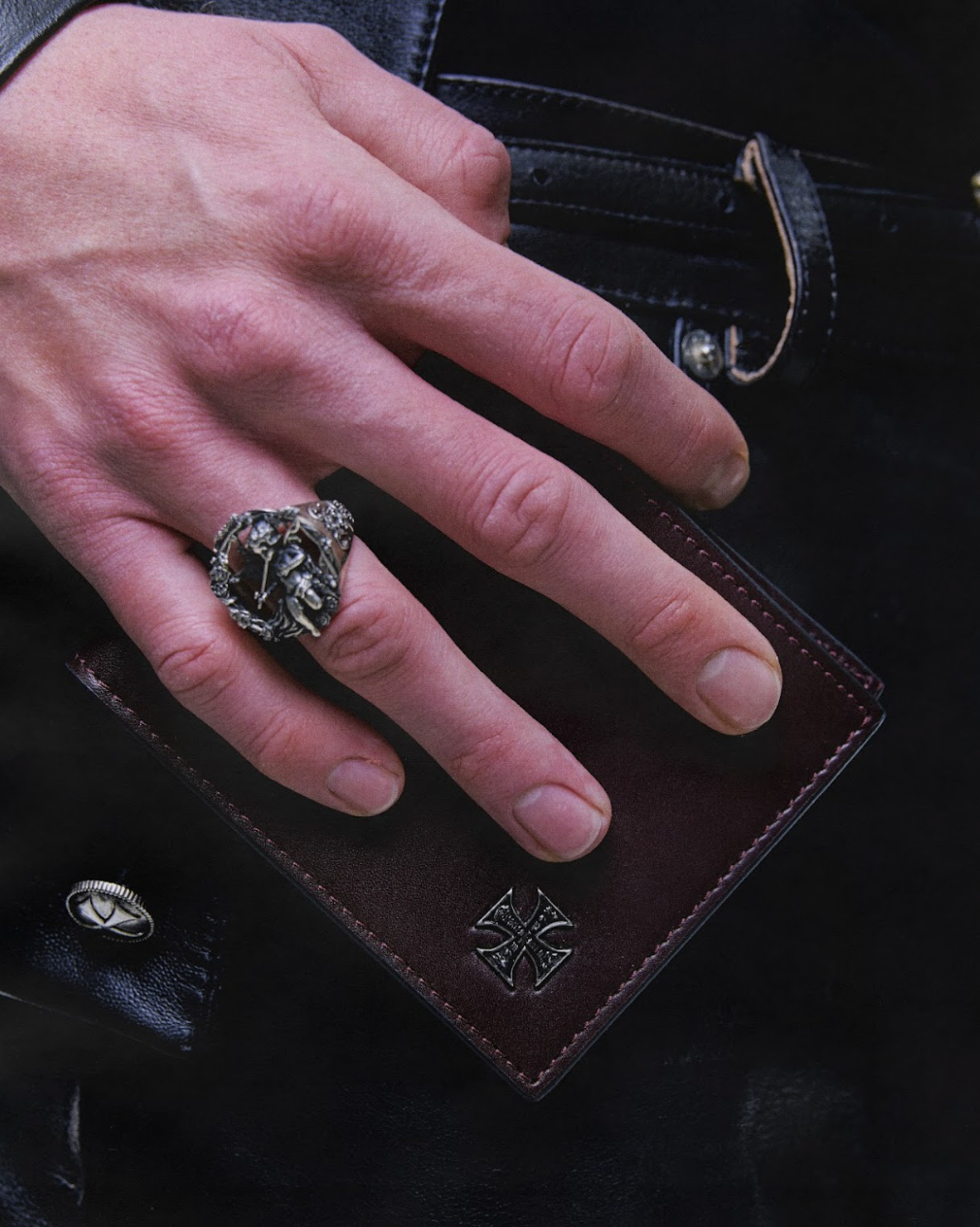 OPIUM CHERUB RING