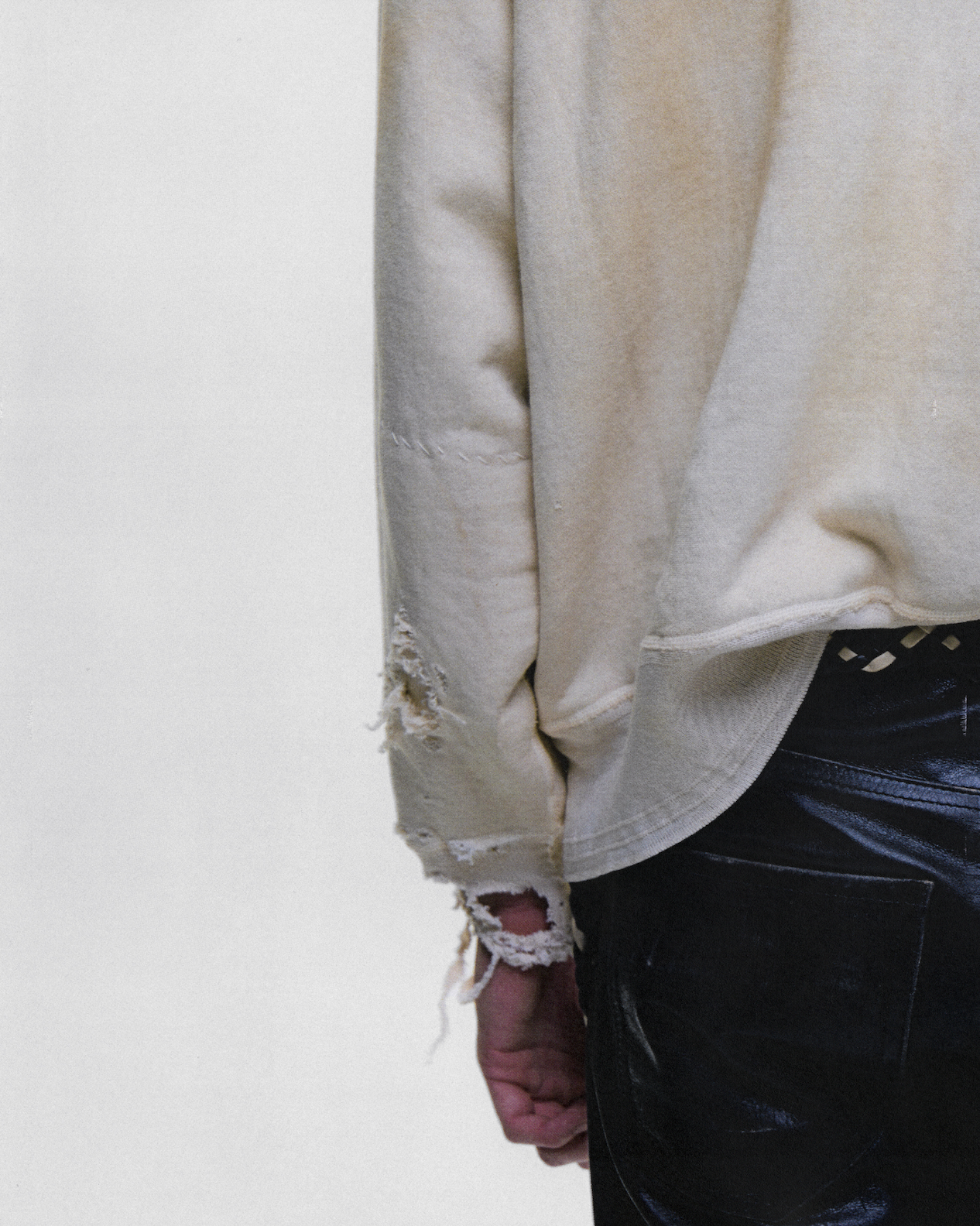 ERD LOGO RAGLAN CREWNECK