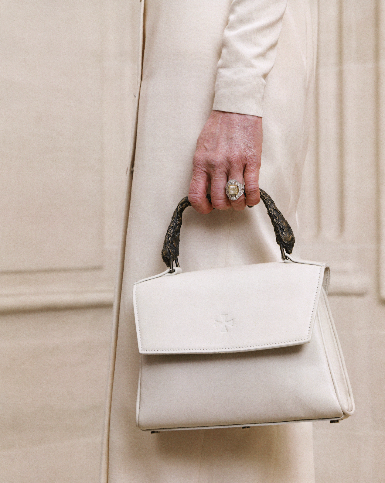LA CRANE DE MORT HANDLE BAG