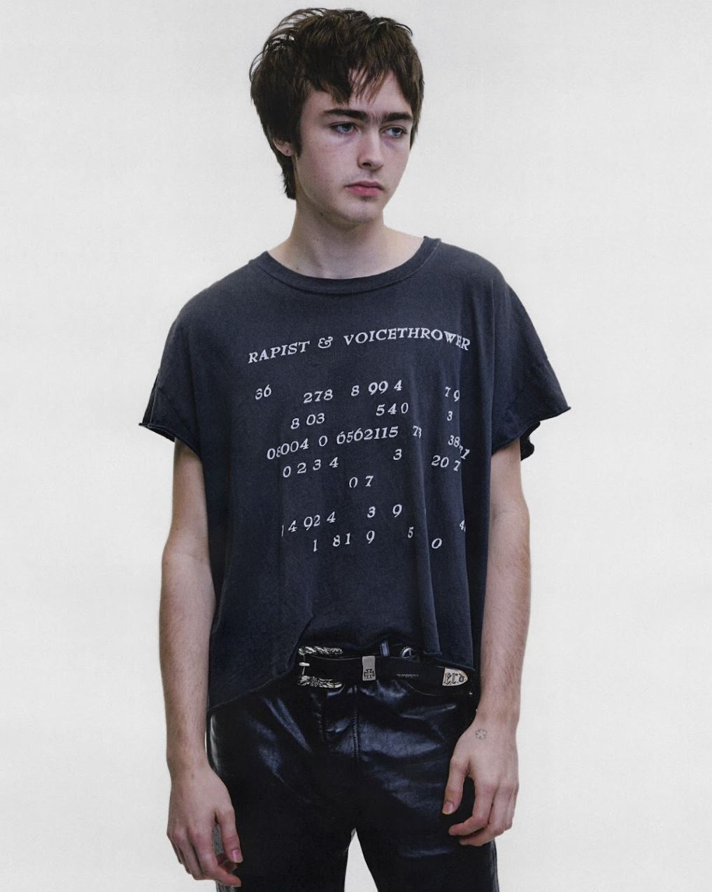 VOICE THROWER CUT-OFF T-SHIRT