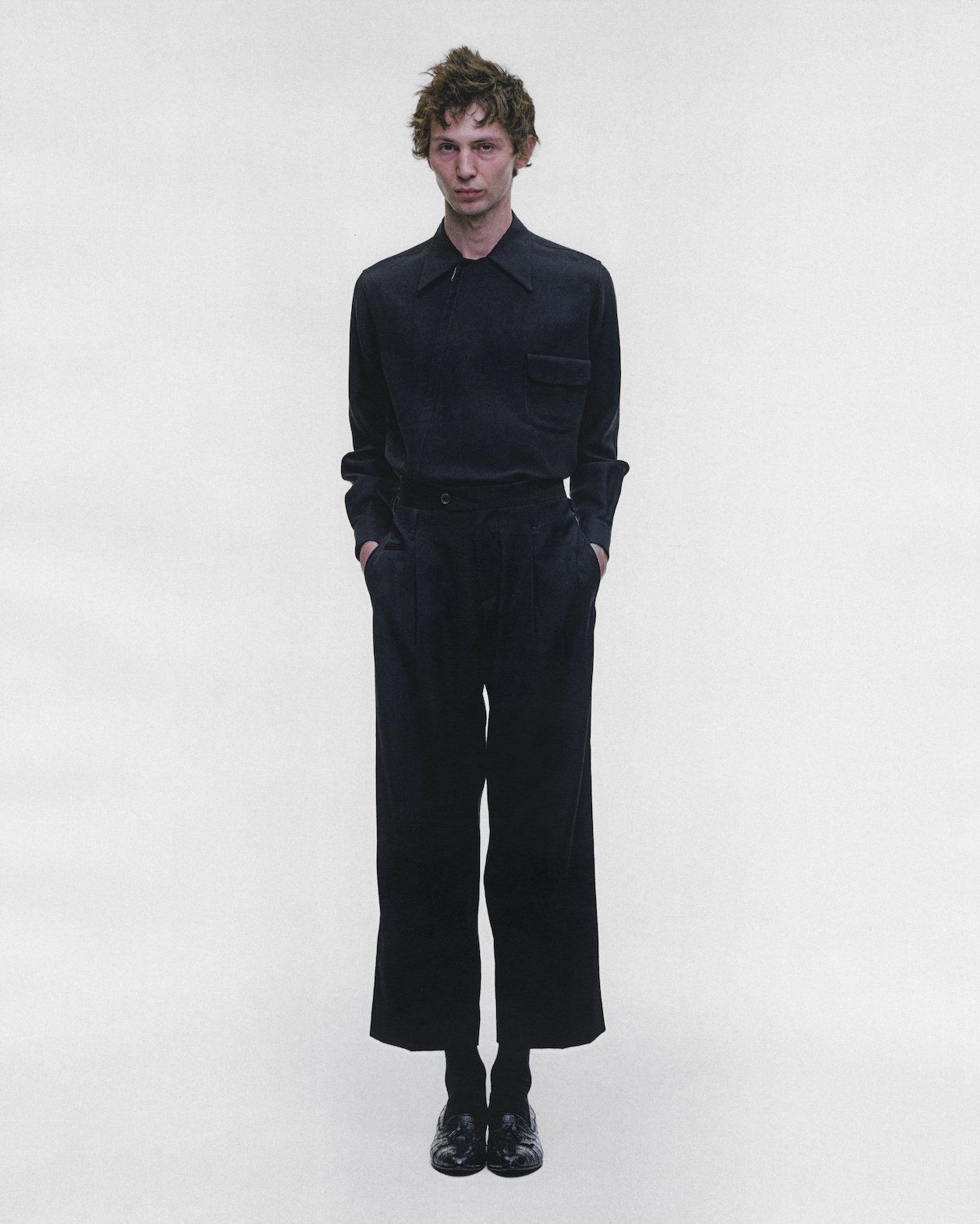 CARROT LEG TROUSER